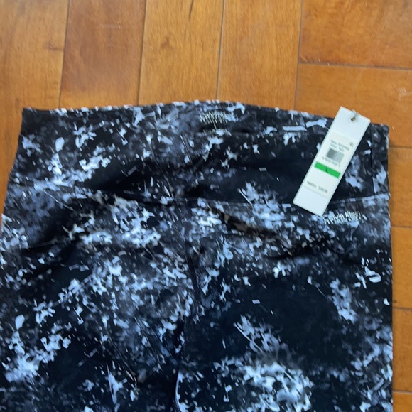 Calvin Klein Leggings - Picture 2 of 5